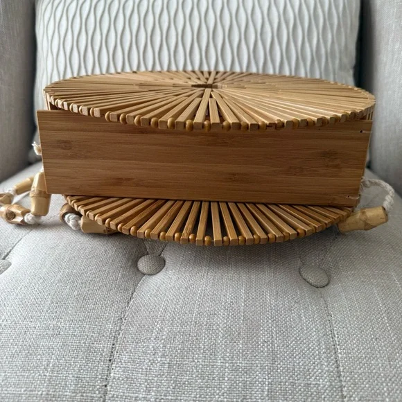 Bamboo Circular Ark Bag - Bohemian Woven Shoulder Purse - Picture 4 of 5